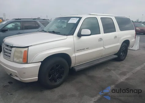 2005 Cadillac Escalade Esv Standard z USA, uszkodzony, nr VIN 3GYFK66N05G251561